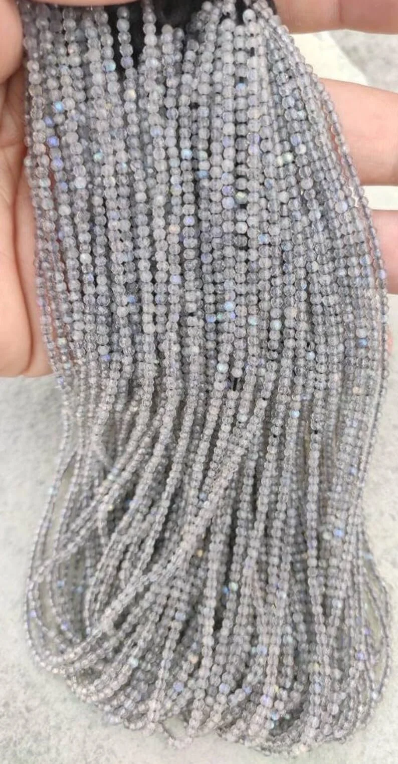 Намистини з натурального лабрадориту, круглі грановані, 2-2.5 мм, нитка довжиною 33 см для намиста та браслета, фото №5