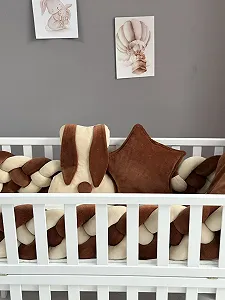 Комплект постельного белья для новорожденного Зайчик с бортиками, игрушками, шоколад synthetic.ua - Фото 1