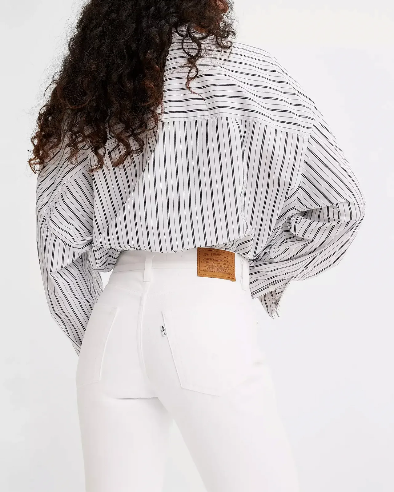 Жіночі джинси Levis - 724 High Rise Straight Western White  - 27 30, фото №2 Жіночі джинси Levis - 724 High Rise Straight Western White  - 27 30, фото №2