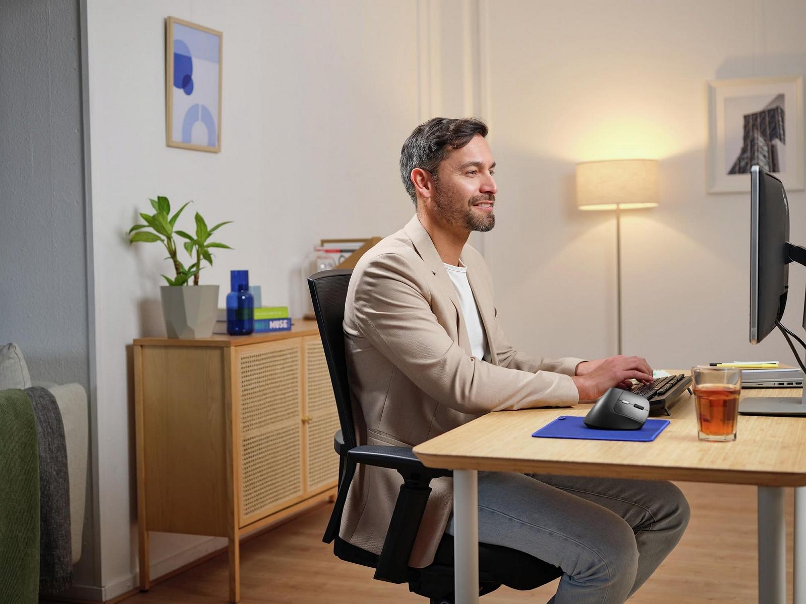 Мышь Trust Yuno Вертикальная Беспроводная Эргономичная 2.4GHz 800-2400 DPI Черная, фото №10