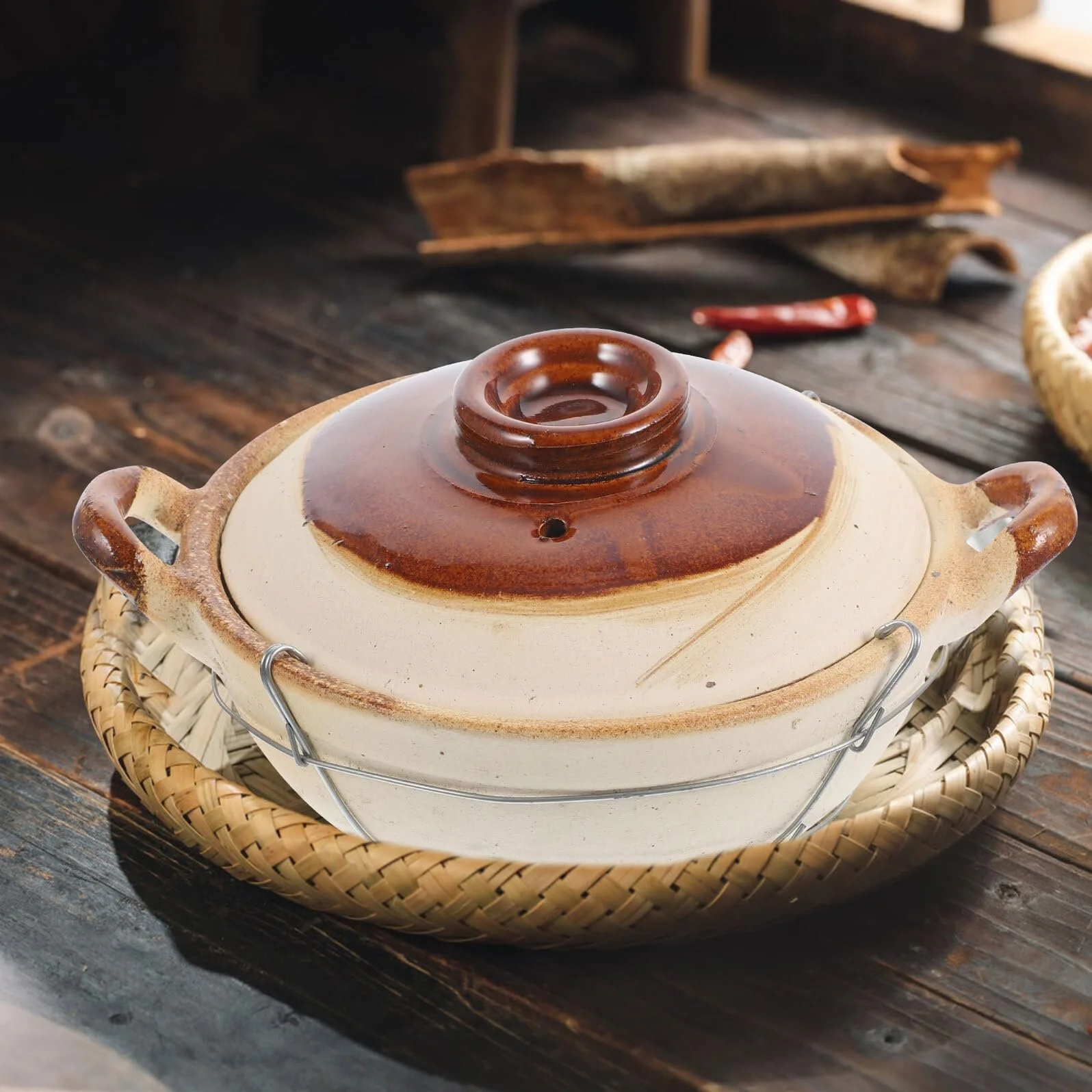 Кастрюля глиняная с ручкой традиционная, фото №5