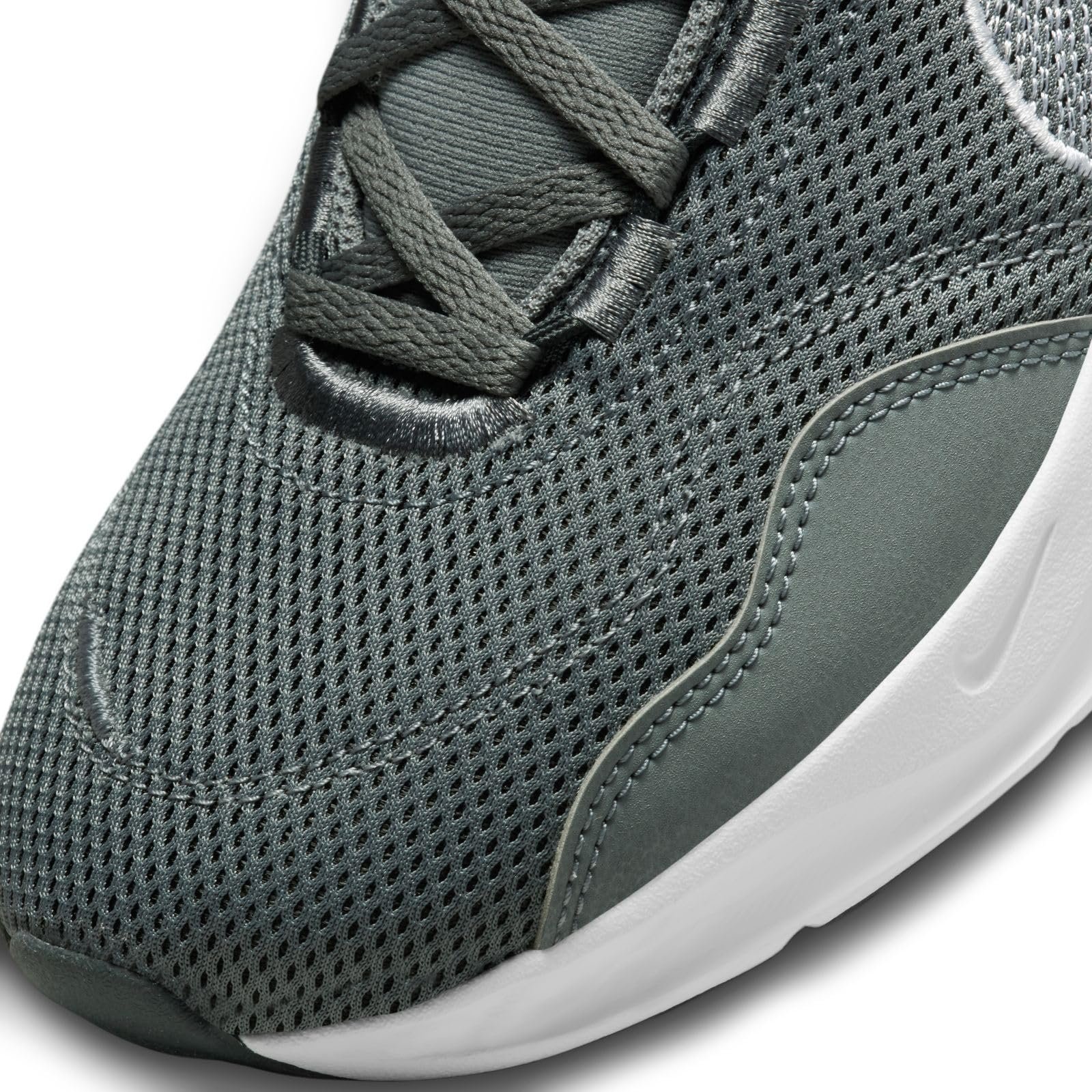 Кросівки Nike Legend Essential 3 для чоловіків, фото №4