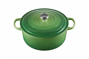 Кастрюля-жаровня с крышкой Le Creuset Signature 21177284082430 Чугунная 28 см Круглая 6.7 л 6.125 кг Бамбук synthetic.ua - Фото 1