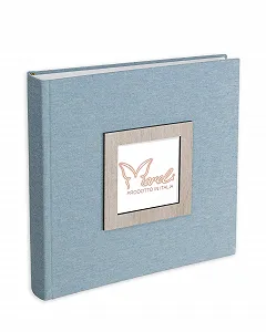 Фотоальбом Mareli 31x31 80 страниц, разделенных папиросной бумагой, светло-голубая льняная обложка с деревянной фоторамкой на обложке - Фото 1
