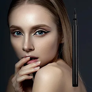 Цветная жидкая Подводка для глаз, высокопигментированный цена на synthetic.ua - Фото 1 Цветная жидкая Подводка для глаз, высокопигментированный synthetic.ua - Фото 1