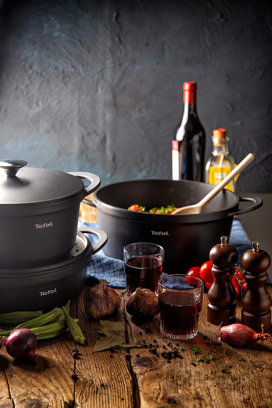 Сотейник Tefal Trattoria 28 см Черный, фото №4 Сотейник Tefal Trattoria 28 см Черный, фото №4