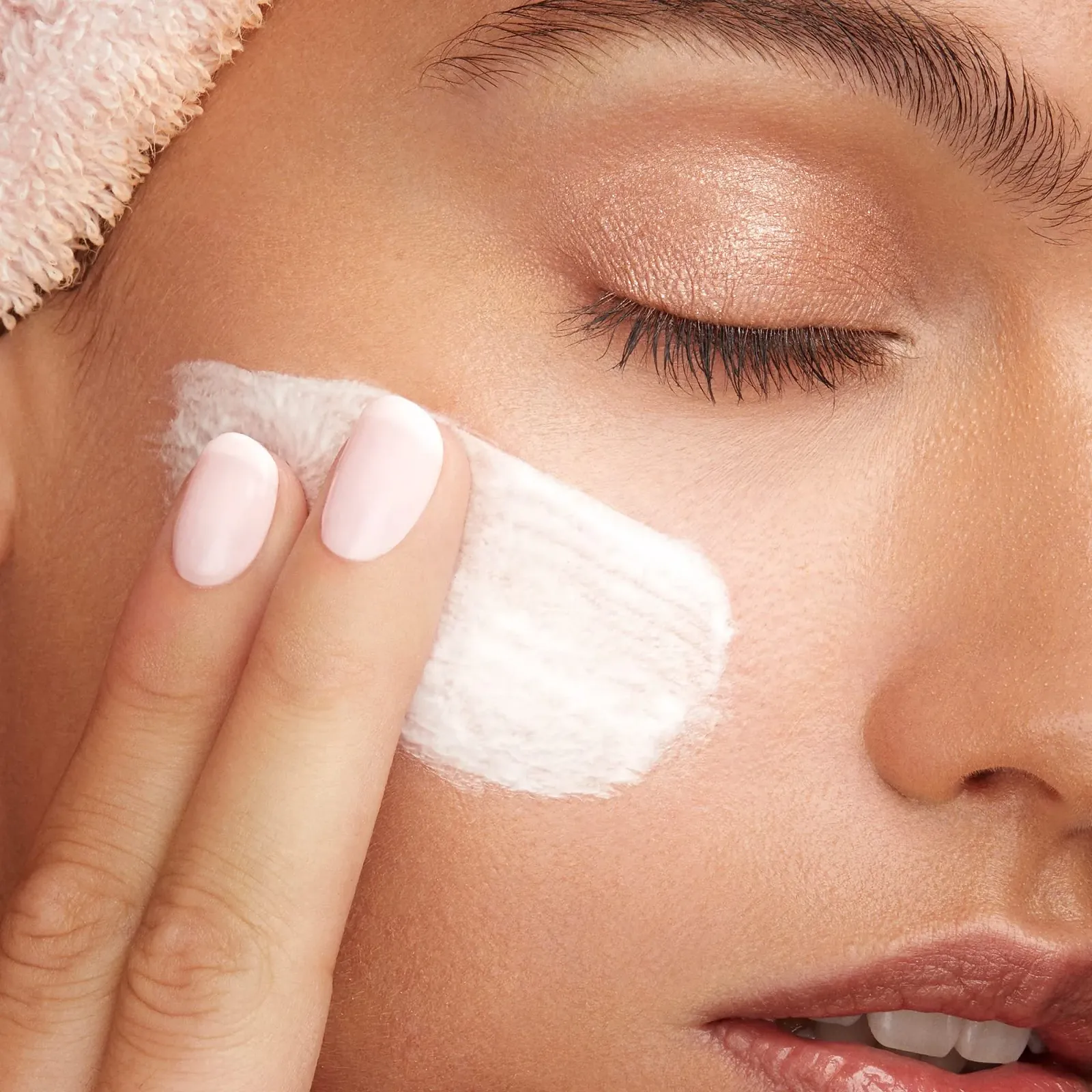 Денний крем KIKO Milano Sublime Youth Day Живильний проти зморшок з ретинолом SPF 15, фото №5