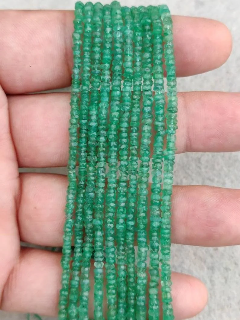Намистини з натурального смарагду, ограновані ронделі, 2.5-3 мм, нитка довжиною 15 см, для намиста та браслета, фото №2