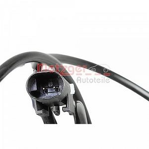 Датчик частоты вращения колеса METZGER 09001437 для MERCEDES-BENZ VAG, задняя ось справа synthetic.ua - Фото 1