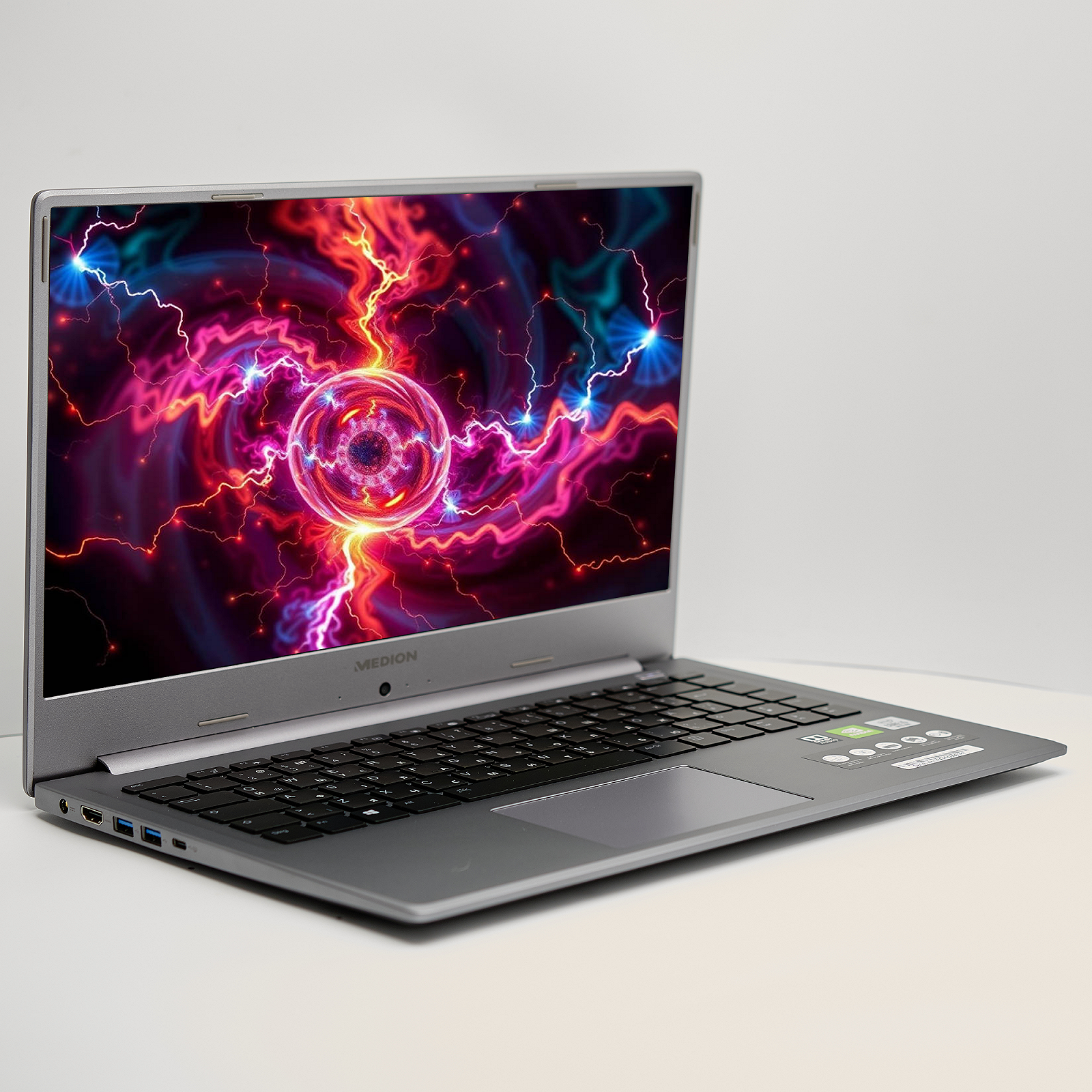 Ноутбук 15.6'' Medion (Lenovo Group) Akoya P15647 | IPS (1920x1080) FullHD | Intel Core i5-10210U | RAM 16 ГБ | SSD 256 ГБ |  Nvidia GeForce | Intel UHD Graphics | Підсвітка клавіатури |  Металевий корпус | Win11 (5088), фото №4