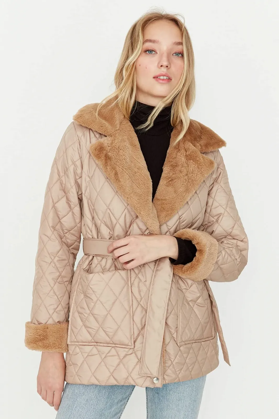 Куртка TRENDYOL женская зимняя стеганая однотонная, фото №3