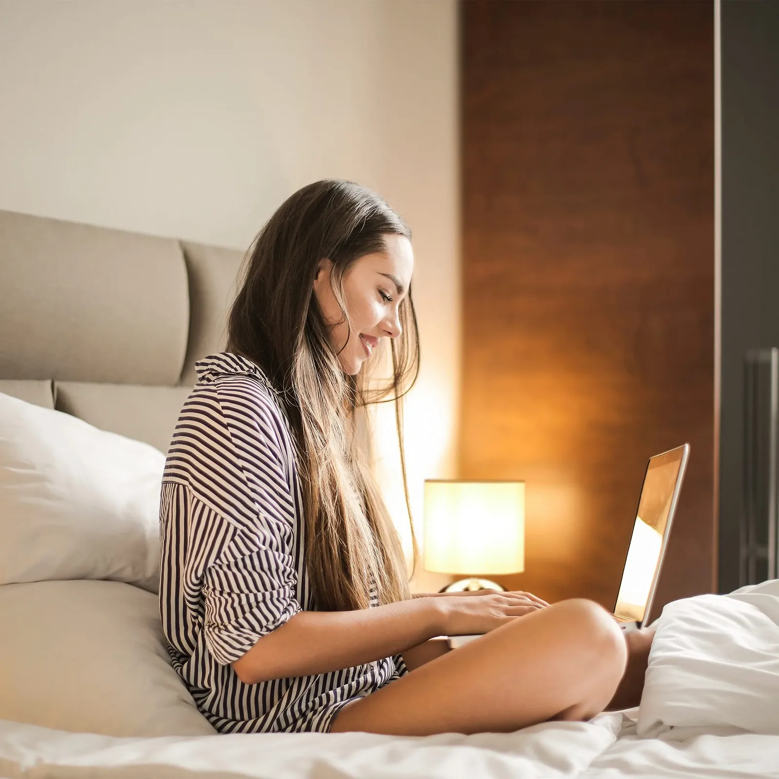 Настільна лампа Relaxdays сенсорна димована 3 рівні E14 28 x 18 см Срібна, фото №3