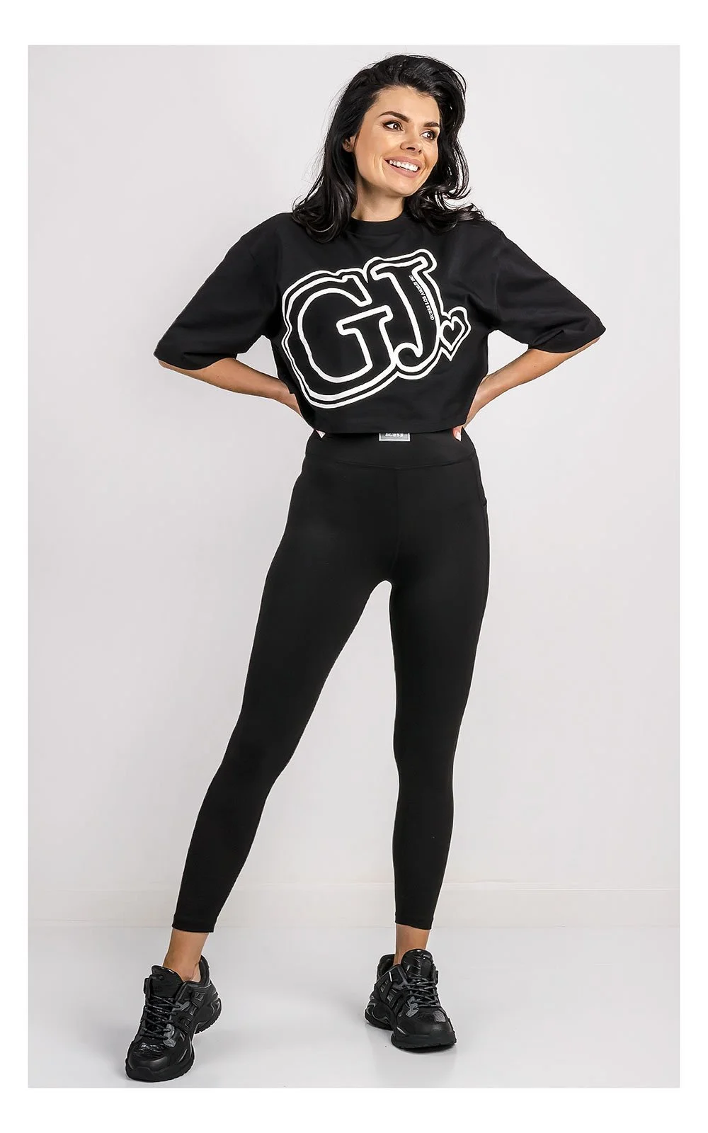 Жіноча футболка GUESS Activewear / Чорна / Розмір S, фото №4 Жіноча футболка GUESS Activewear / Чорна / Розмір S, фото №4