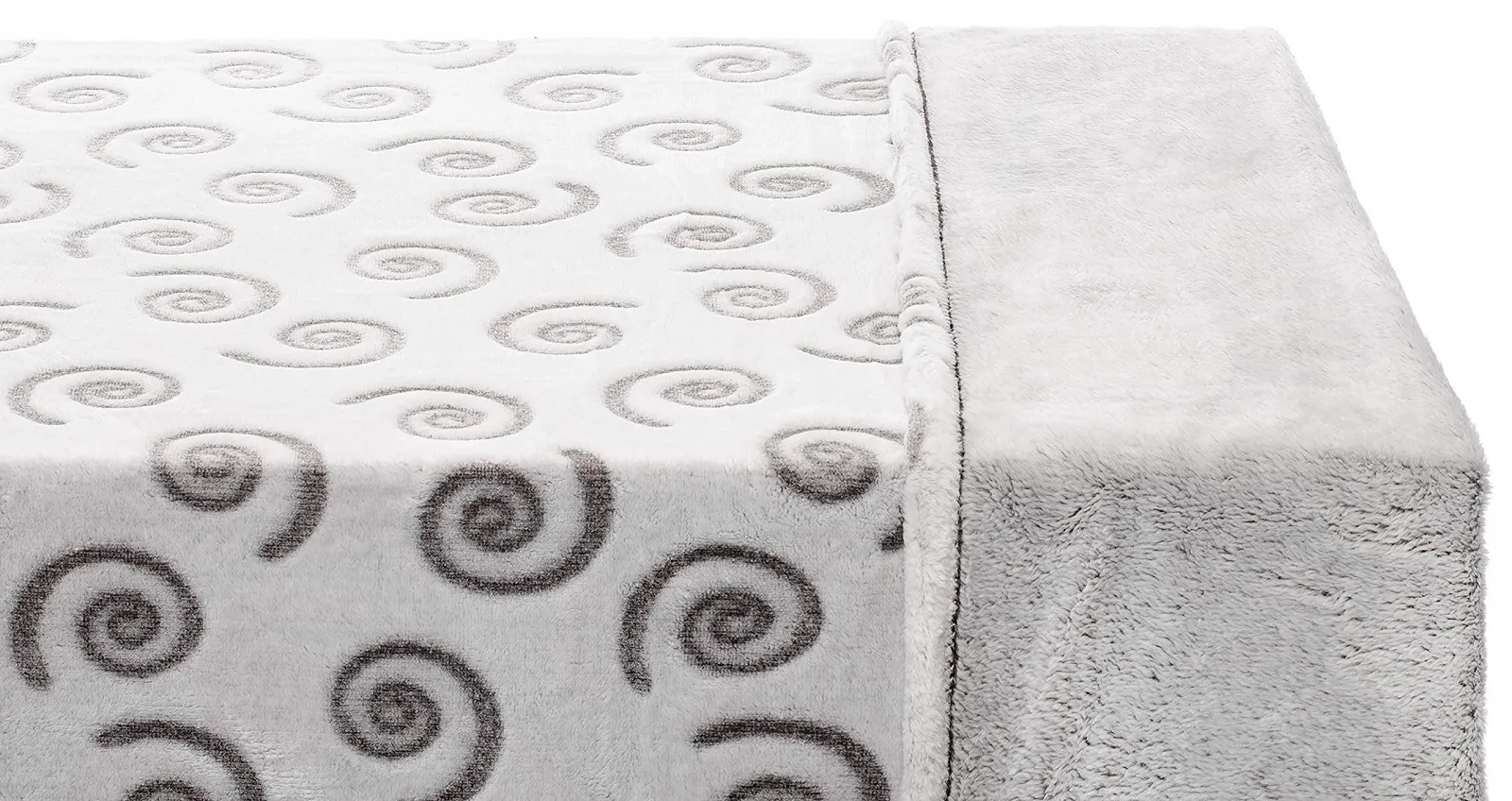 Фланелева Покривало Brandsseller 150 x 200 см, лазерний дизайн, білий/коричневий/завитки, фото №5