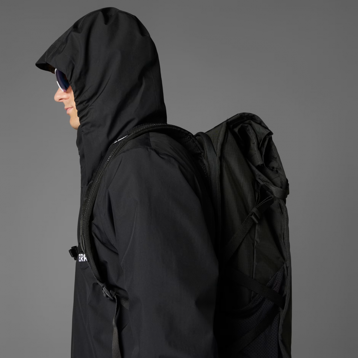 Куртка Adidas MT ESS 2L R JKT JM8692 Черный S, фото №3