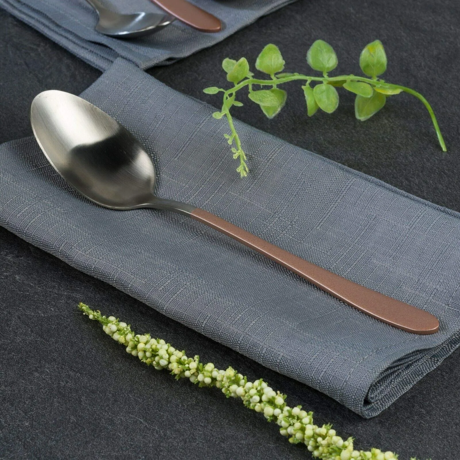 Набор столовых приборов Salter Metallic Champagne 16 предметов, нержавеющая сталь, фото №6 Набор столовых приборов Salter Metallic Champagne 16 предметов, нержавеющая сталь, фото №6