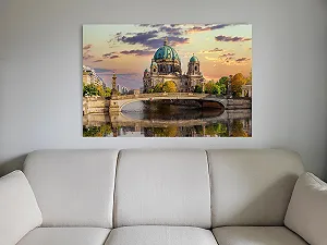 Картина на полотні Готова в рамі Сувеніри з Німеччини 120 x 80 см synthetic.ua - Фото 1