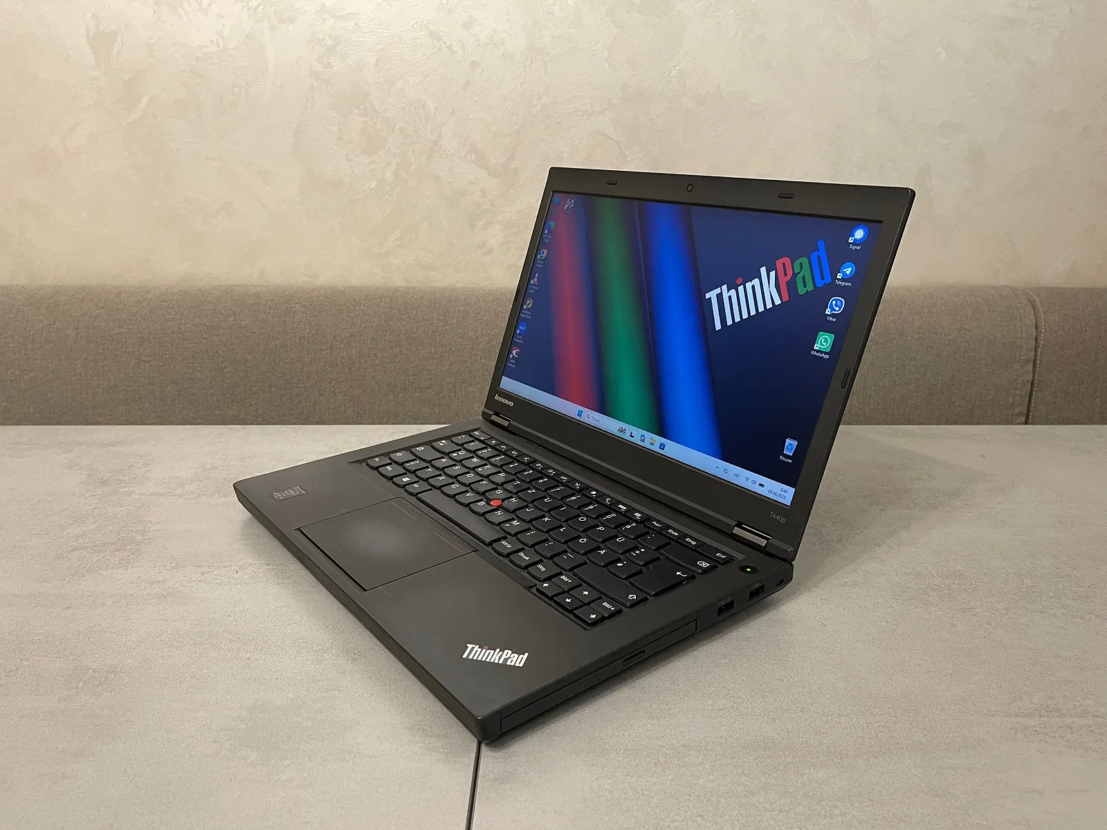 Ноутбук Lenovo ThinkPad T440p, 14", i5-4300M, 8GB, 256GB SSD, 4G LTE, фото №3 Ноутбук Lenovo ThinkPad T440p, 14", i5-4300M, 8GB, 256GB SSD, 4G LTE, фото №3