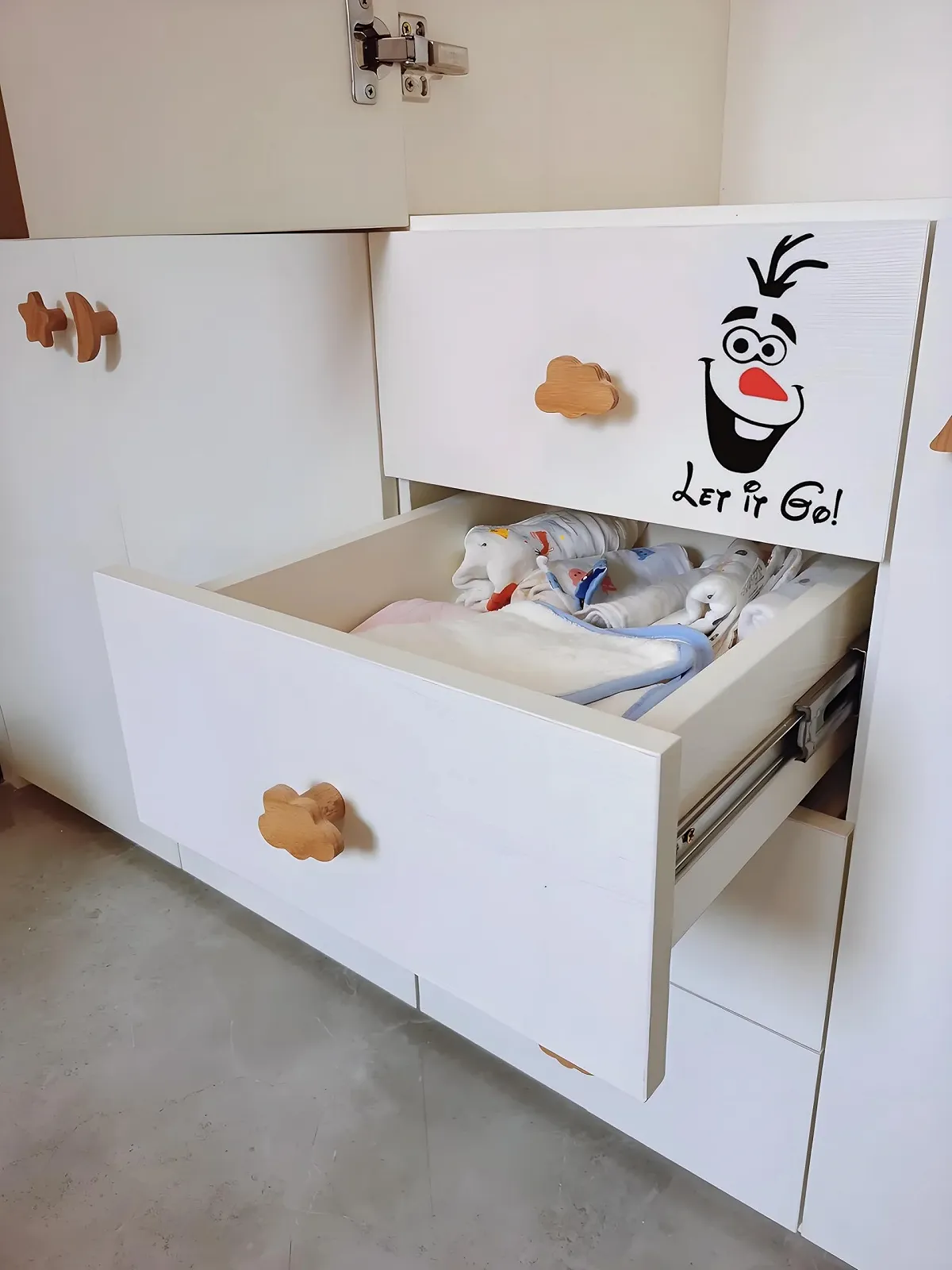 Наклейка Frozen Elsa Olaf Let It Go 15 x 25 см 2 шт., фото №3