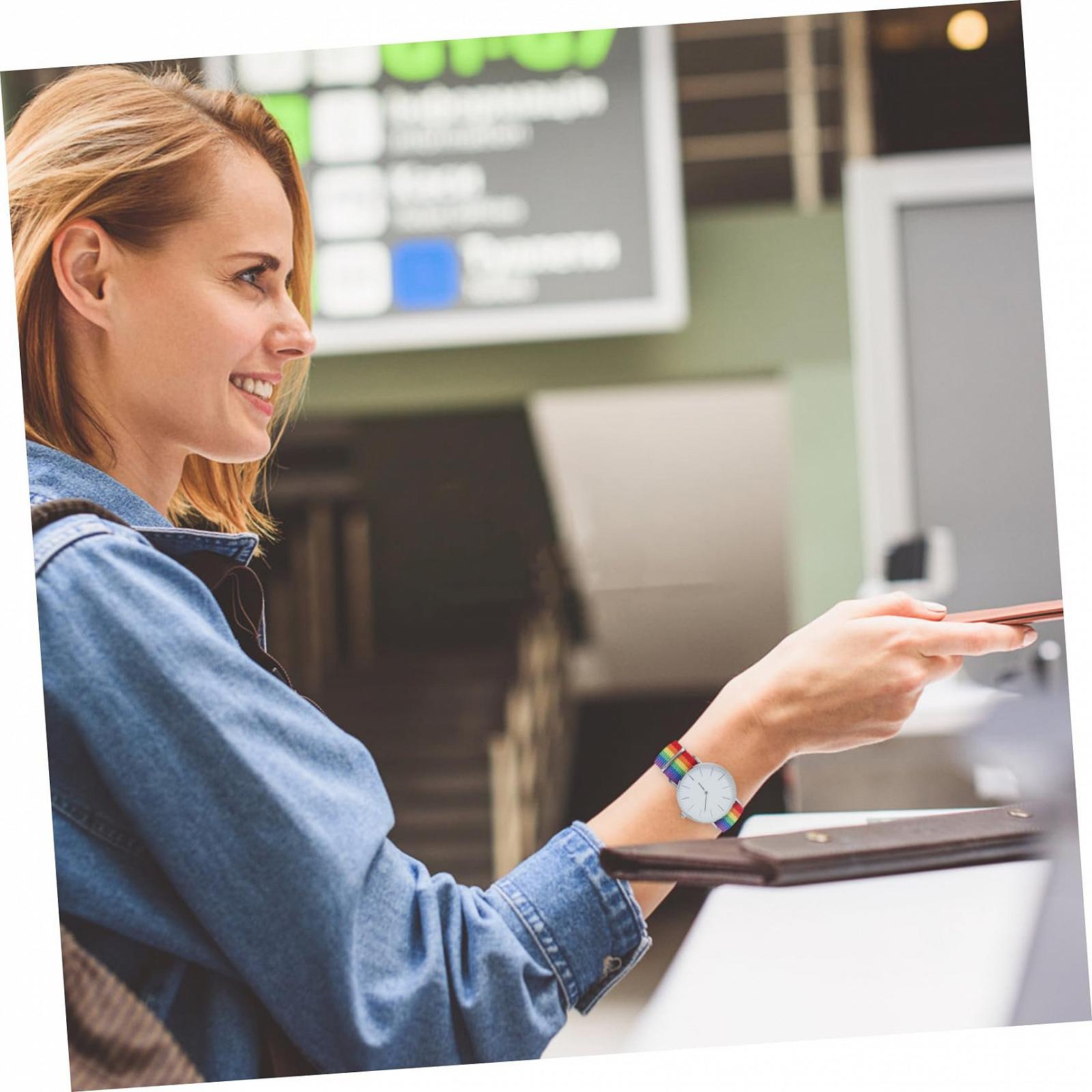 Часы OATIPHO Золотые наручные часы с радужным дизайном, шарм-флагом, браслеты на щиколотках с цепочкой, золотые часы для женщин, модные часы, фото №4