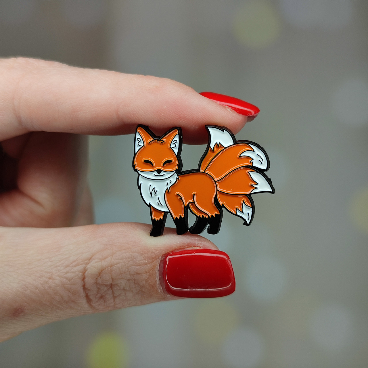Металлический значок пин Кицунэ Дух лисы, фото №1 Металлический значок пин Кицунэ Дух лисы, фото №1