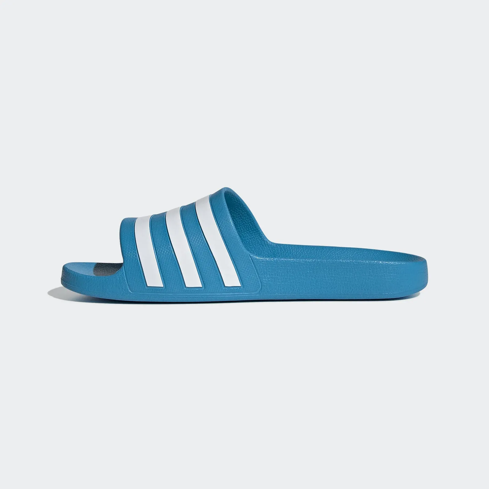 Шльопанці adidas Adilette для душу чоловічі, фото №2 Шльопанці adidas Adilette для душу чоловічі, фото №2