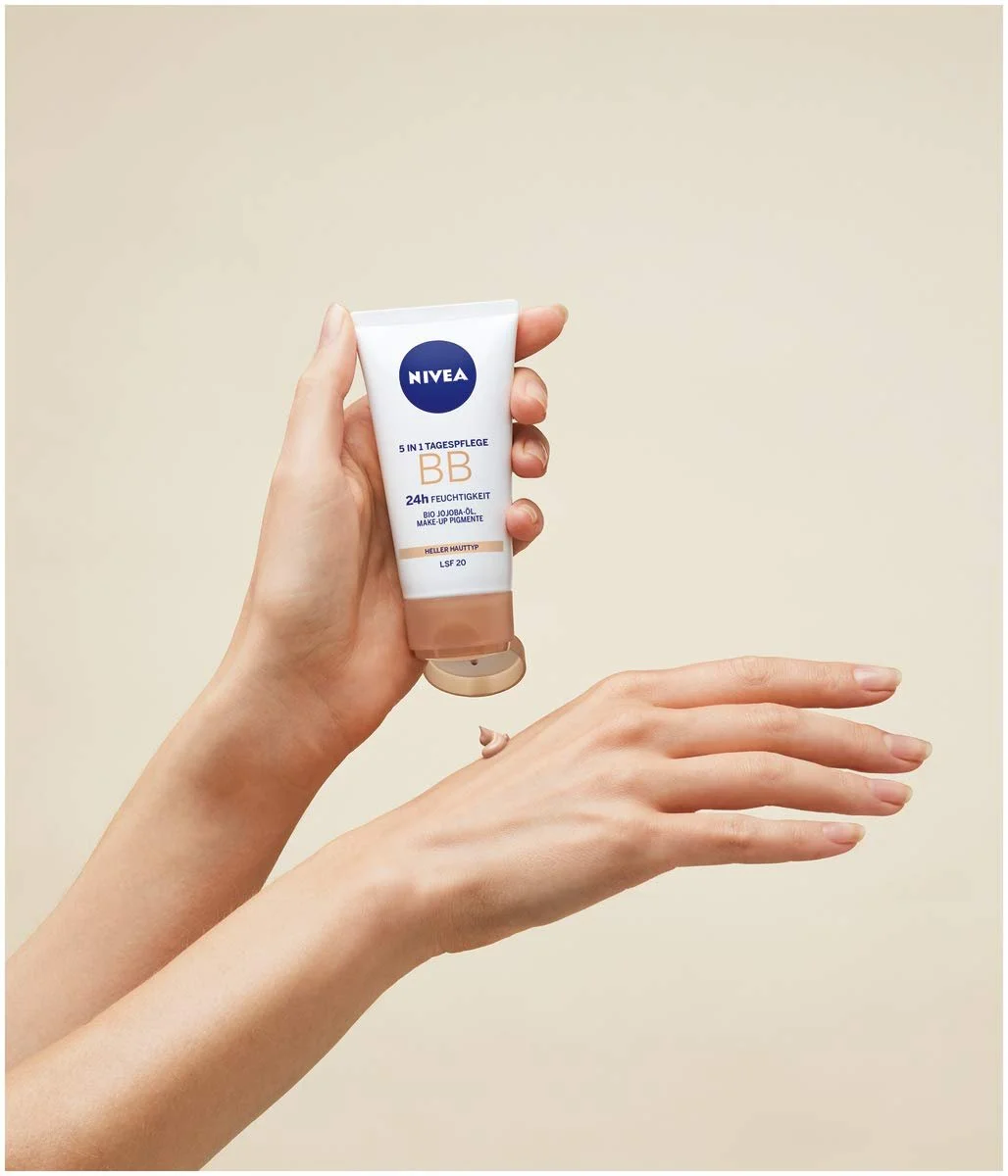 Денний крем NIVEA BB 5-in-1 24h Moisture Light Skin Type SPF 20 50 мл, фото №6 Денний крем NIVEA BB 5-in-1 24h Moisture Light Skin Type SPF 20 50 мл, фото №6
