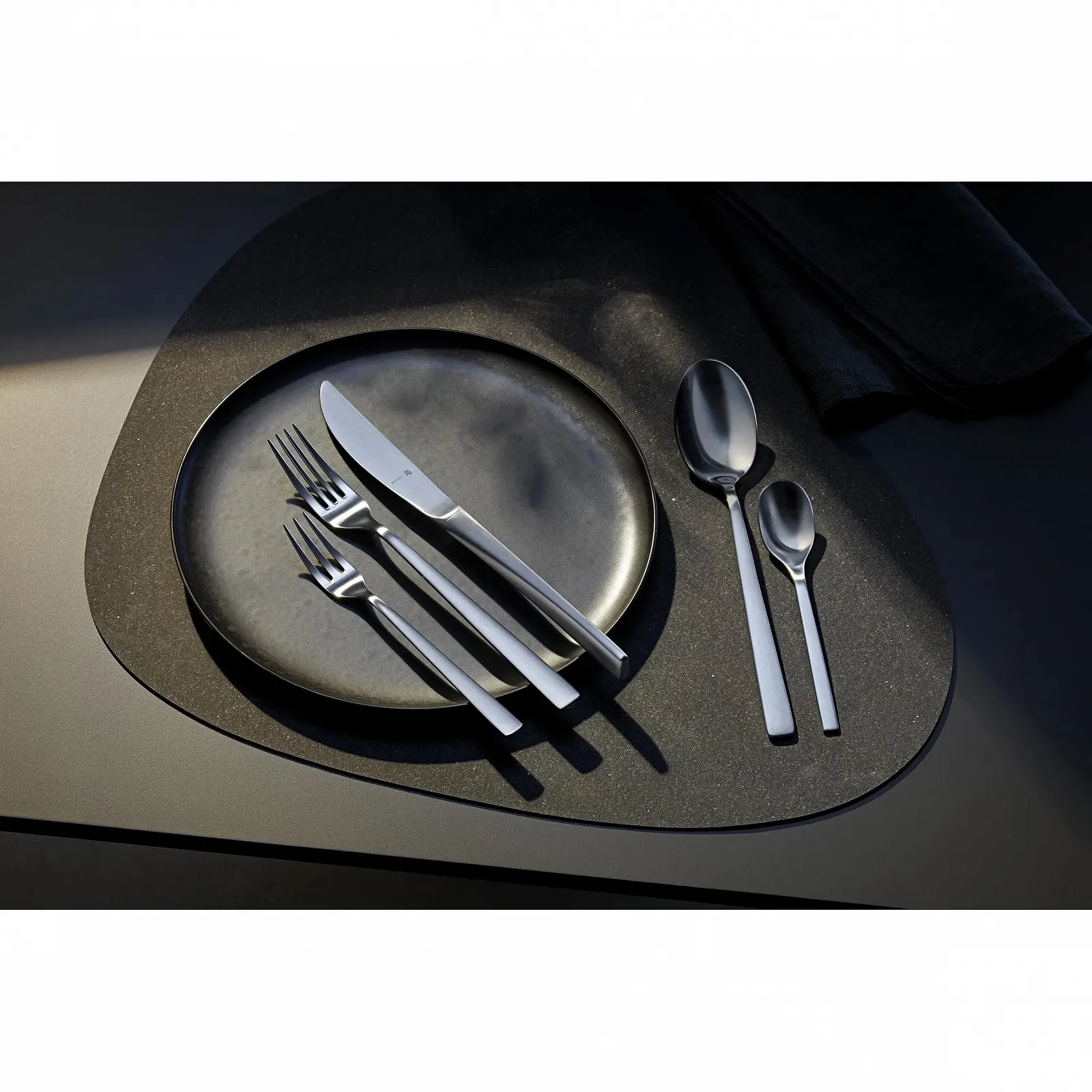 Набор столовых приборов WMF Corvo на 6 персон, 30 предметов, фото №3 Набор столовых приборов WMF Corvo на 6 персон, 30 предметов, фото №3