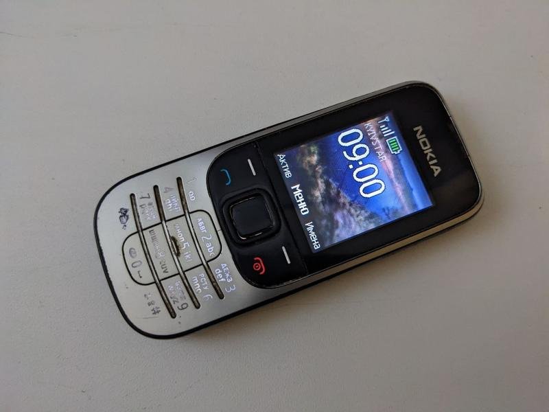 Кнопочный телефон Nokia 2330, фото №1