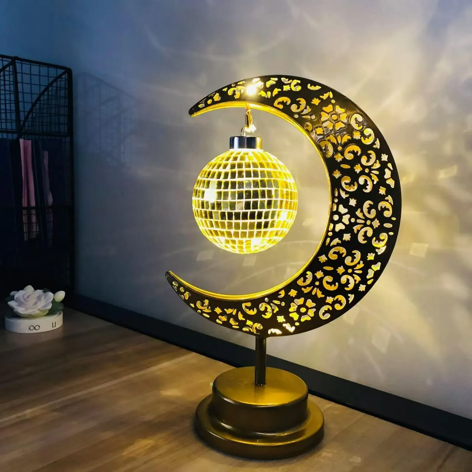 Настільна лампа Moon Металева Бездротова LED USB Золотиста, фото №1