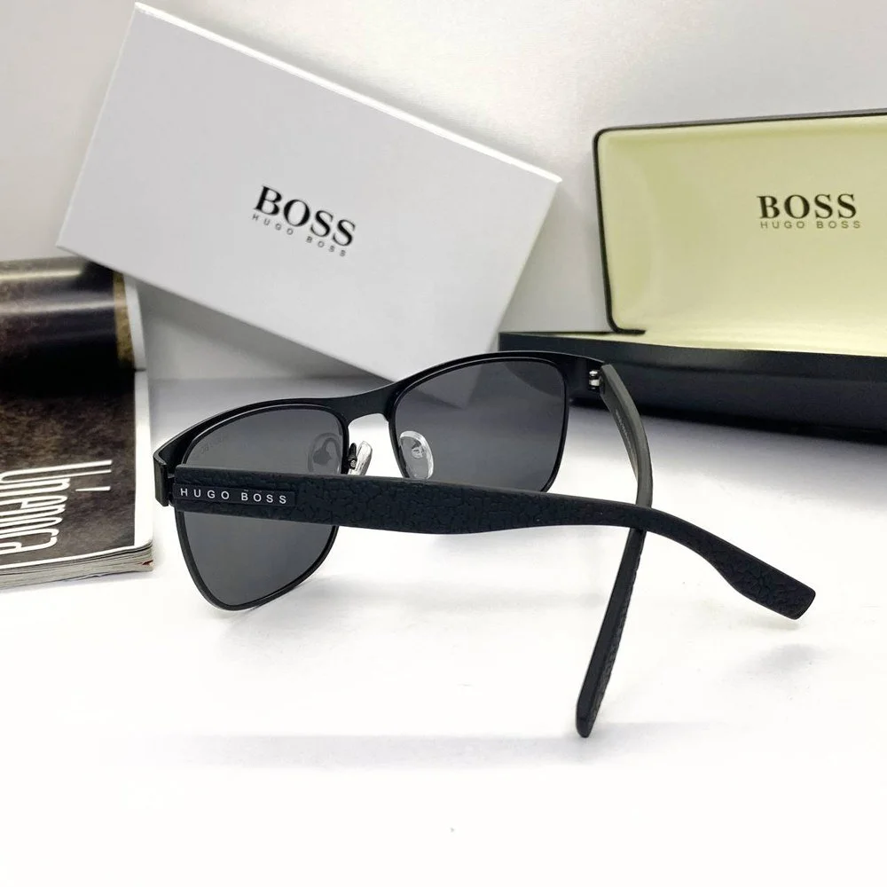 Солнцезащитные очки для мужчин Hugo Boss черные с чехлом, фото №2