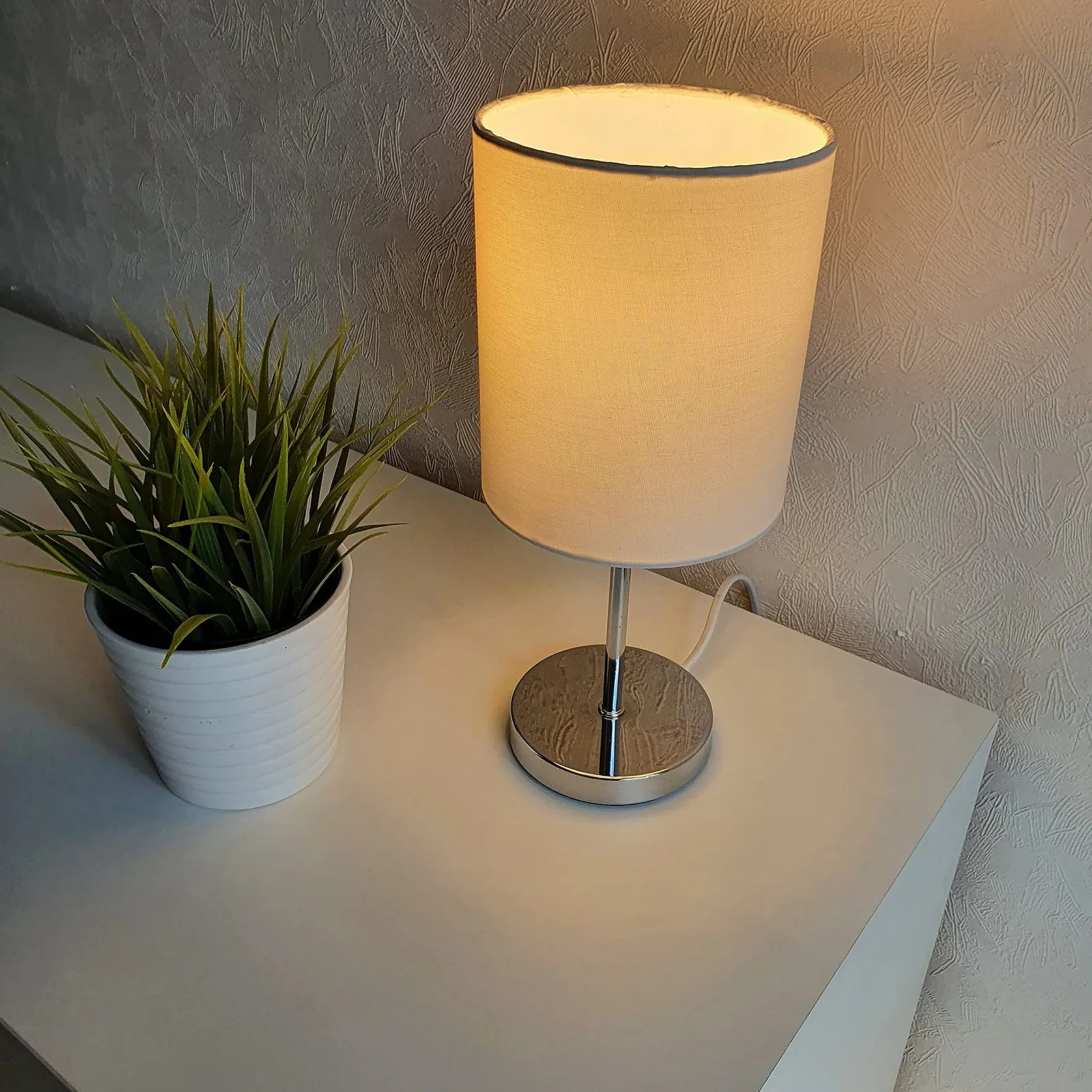 Настільна лампа LED з тканинним абажуром E14 3 W біла, фото №3