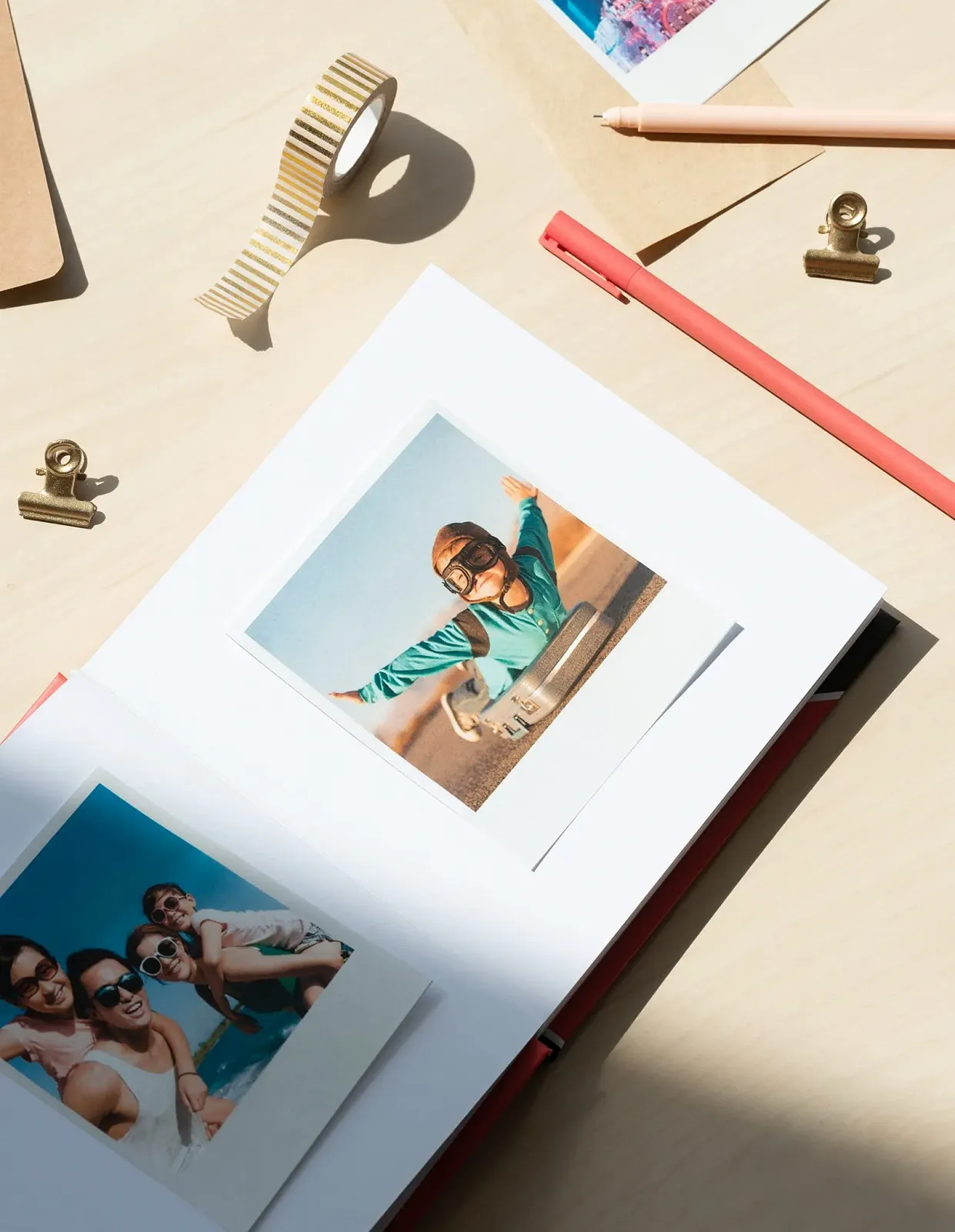 Фотоальбом Disney Mickey 100th Anniversary самоклеящийся 16 x 16 см, фото №5 Фотоальбом Disney Mickey 100th Anniversary самоклеящийся 16 x 16 см, фото №5