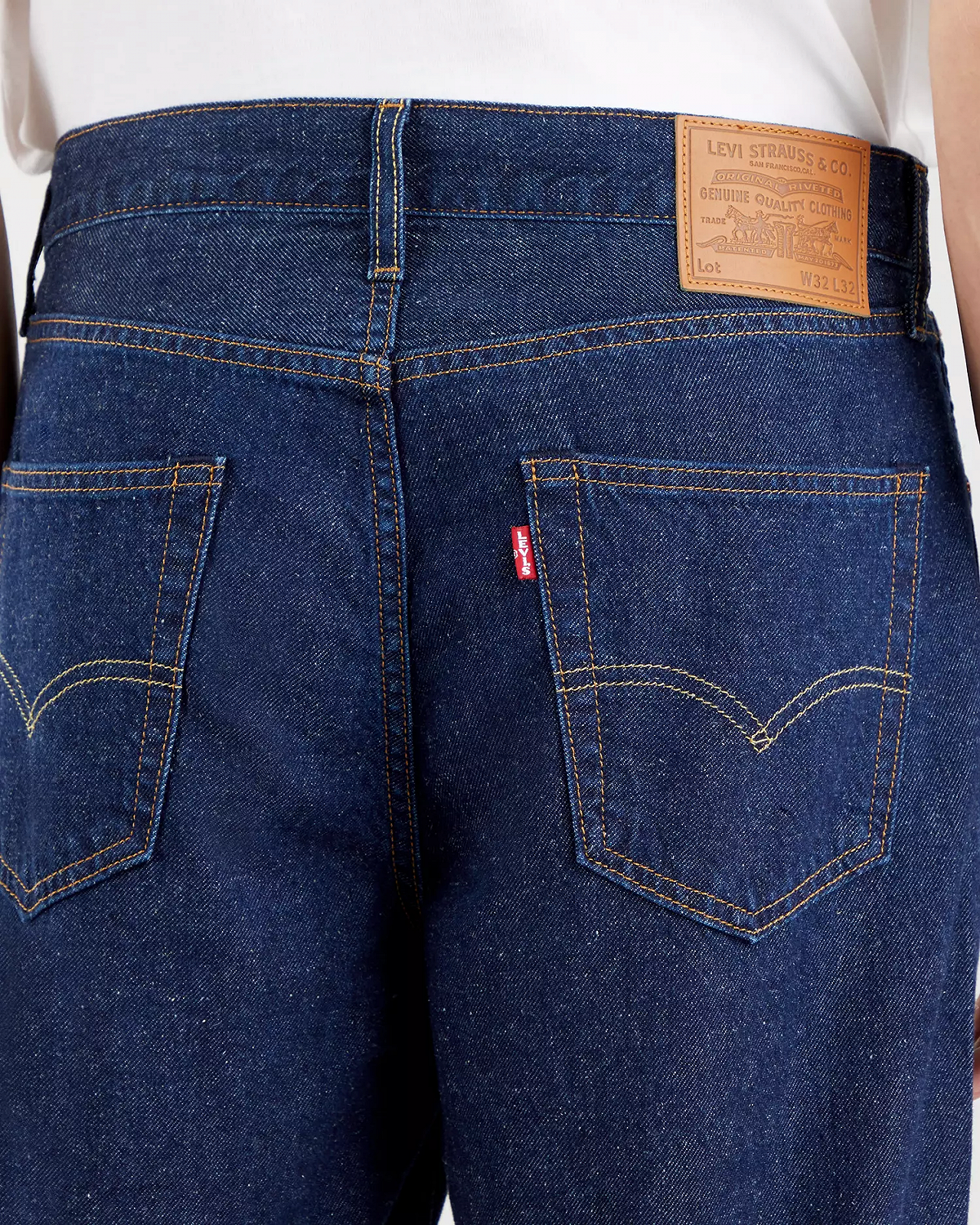 Чоловічі штани Levis - Stay Loose Pleated Crop Big Cap Ltwt - 29, фото №4 Чоловічі штани Levis - Stay Loose Pleated Crop Big Cap Ltwt - 29, фото №4