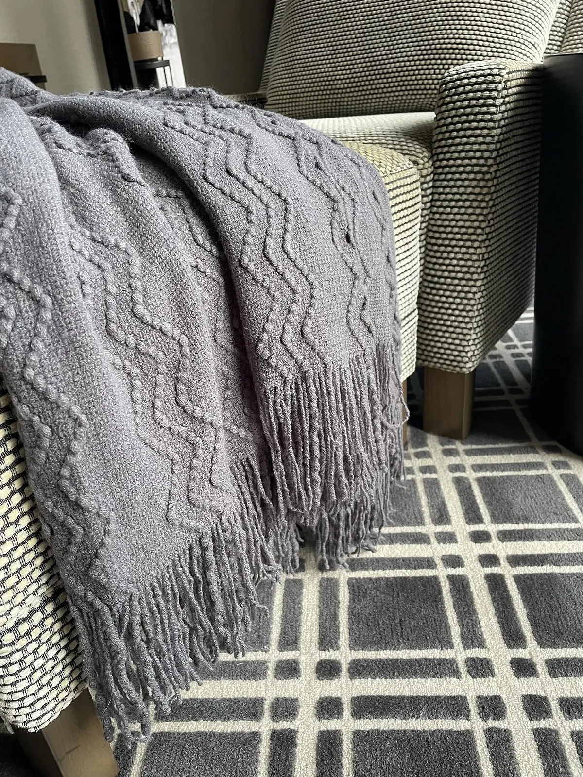 Вязаный акриловый плед с бахромой Domarex Lyon 130 x 170 см - Серый, фото №5