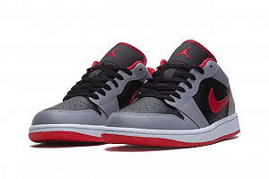 Кроссовки Nike Air Jordan 1 Low серый/черный размер 44.5 synthetic.ua - Фото 1