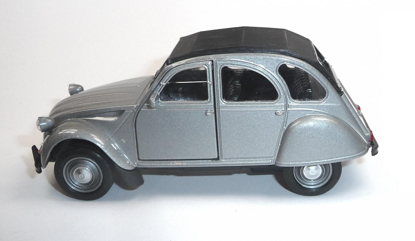 Модельный автомобиль Schnäppchenmarkt 111 Compatible Citroen 2CV Injection Moulded Silver Closed, фото №2