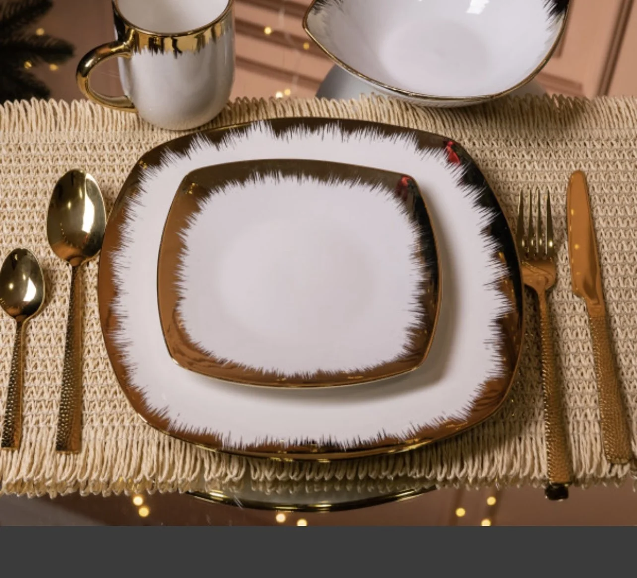 Сервіз на 2 персон. 24 предмети з золотою оконтовкою, фото №3