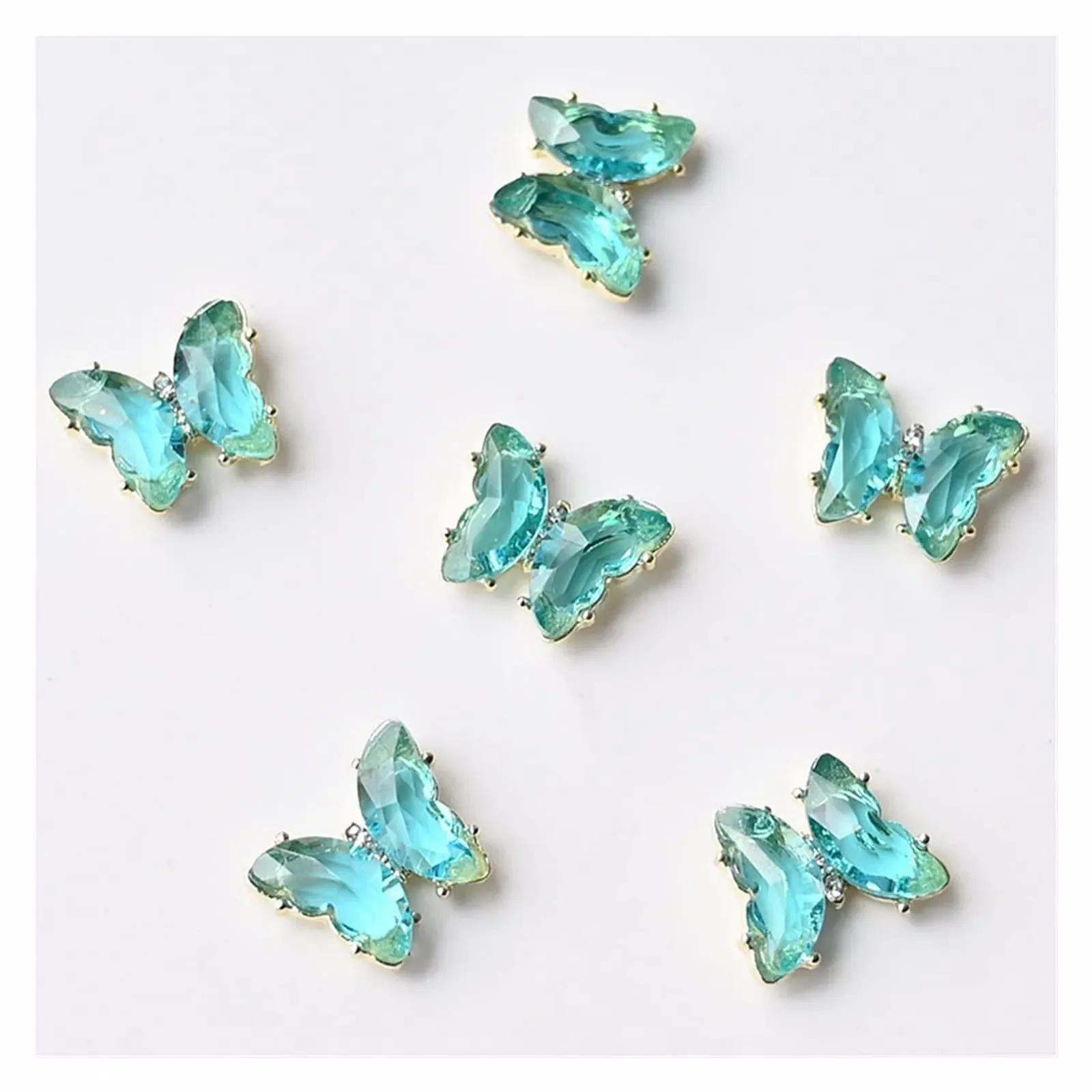 Украшения для ногтей Бабочка Кристалл и Металл 3D 100шт Разноцветные (4-100шт), фото №1 Украшения для ногтей Бабочка Кристалл и Металл 3D 100шт Разноцветные (4-100шт), фото №1