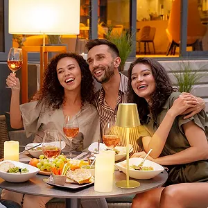 Настільна лампа ANTELA LED бездротова золотиста з димуванням 1 шт. synthetic.ua - Фото 1