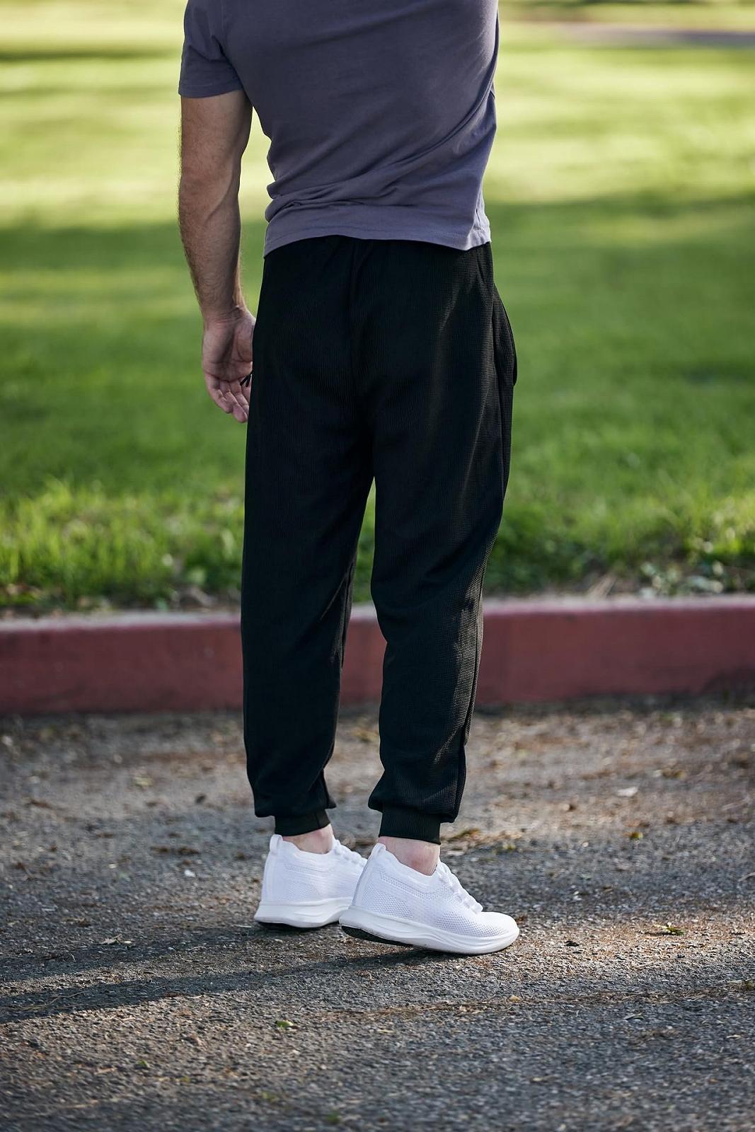 Кроссовки CALTO Super Lightweight Knitted Athletic Sneakers 2.4" Taller, фото №9 Кроссовки CALTO Super Lightweight Knitted Athletic Sneakers 2.4" Taller, фото №9