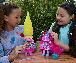 Лялька Mattel DreamWorks Trolls Together Stark Hairsational Queen Poppy ціна на synthetic.ua - Фото 1 Лялька Mattel DreamWorks Trolls Together Stark Hairsational Queen Poppy synthetic.ua - Фото 1