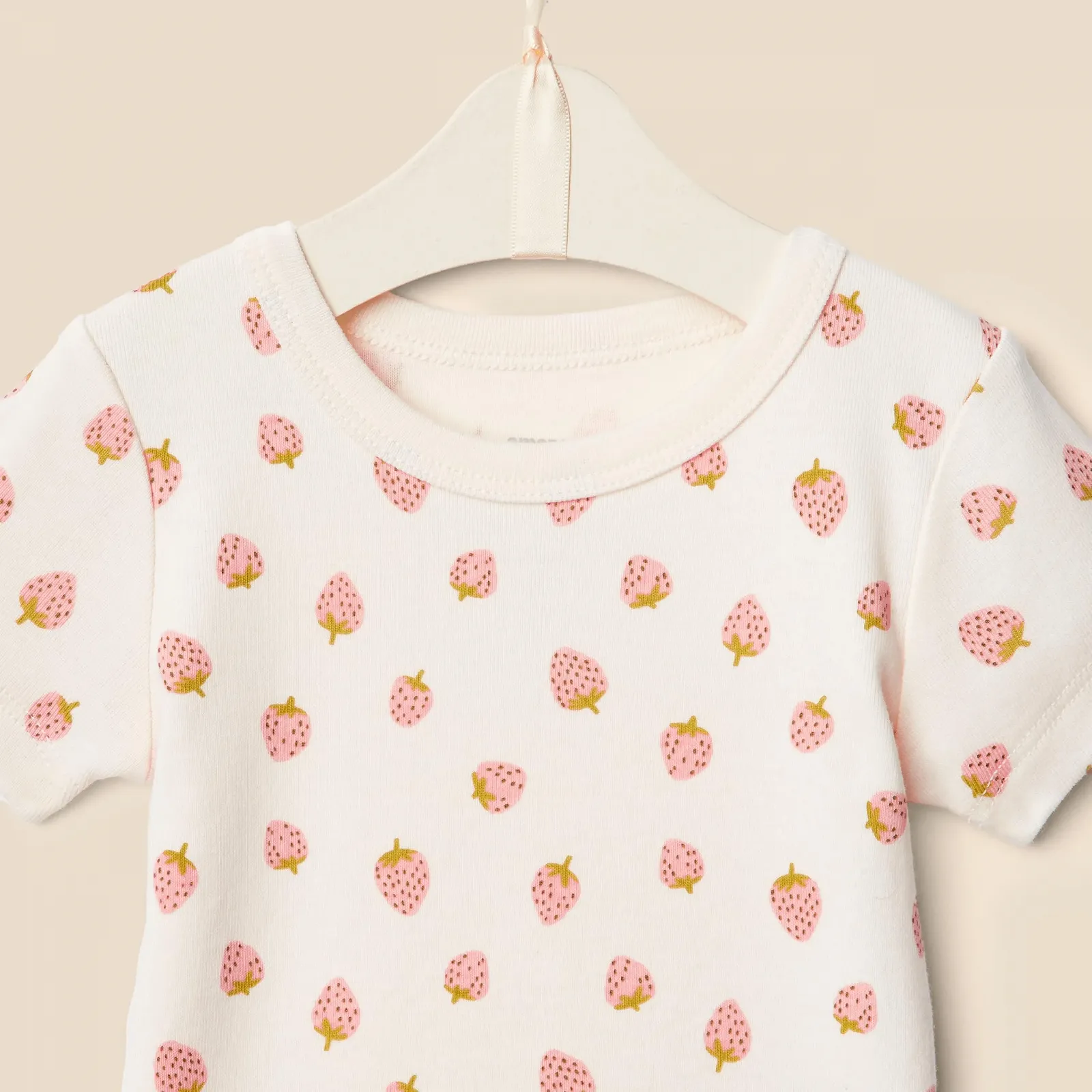 Піжамний набір Amazon Essentials x Sofia Grainge, облягаючий, з короткими рукавами, фото №4 Піжамний набір Amazon Essentials x Sofia Grainge, облягаючий, з короткими рукавами, фото №4