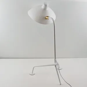 Настільна лампа Alpinaluz Nordica тринога з поворотним плафоном біла E27 synthetic.ua - Фото 1