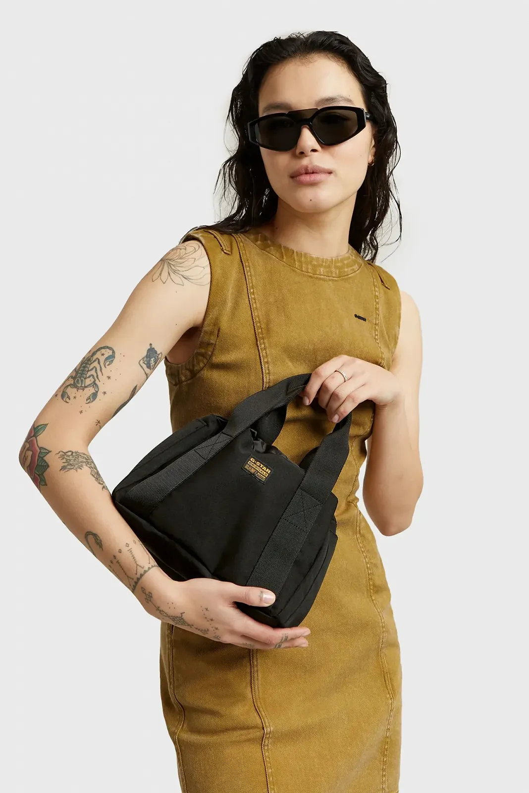 Женская черная сумка G-Star RAW Mini Cargo Tote wmn, фото №3 Женская черная сумка G-Star RAW Mini Cargo Tote wmn, фото №3