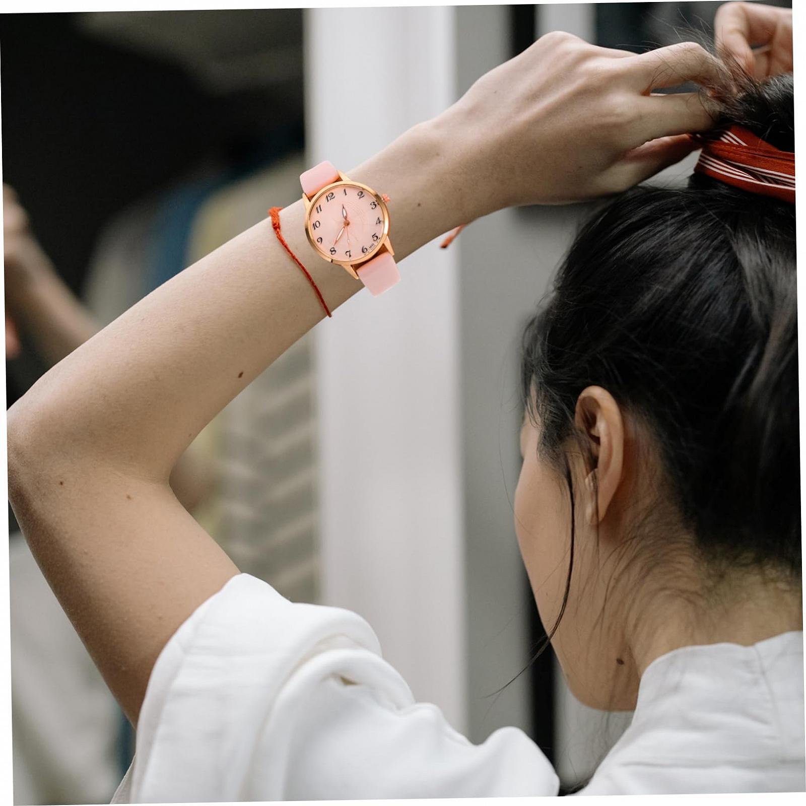 Женские часы LIFKOME с регулируемым ремешком из искусственной кожи, минималистичный дизайн и точный кварцевый механизм, для повседневных событий и особых случаев, фото №9