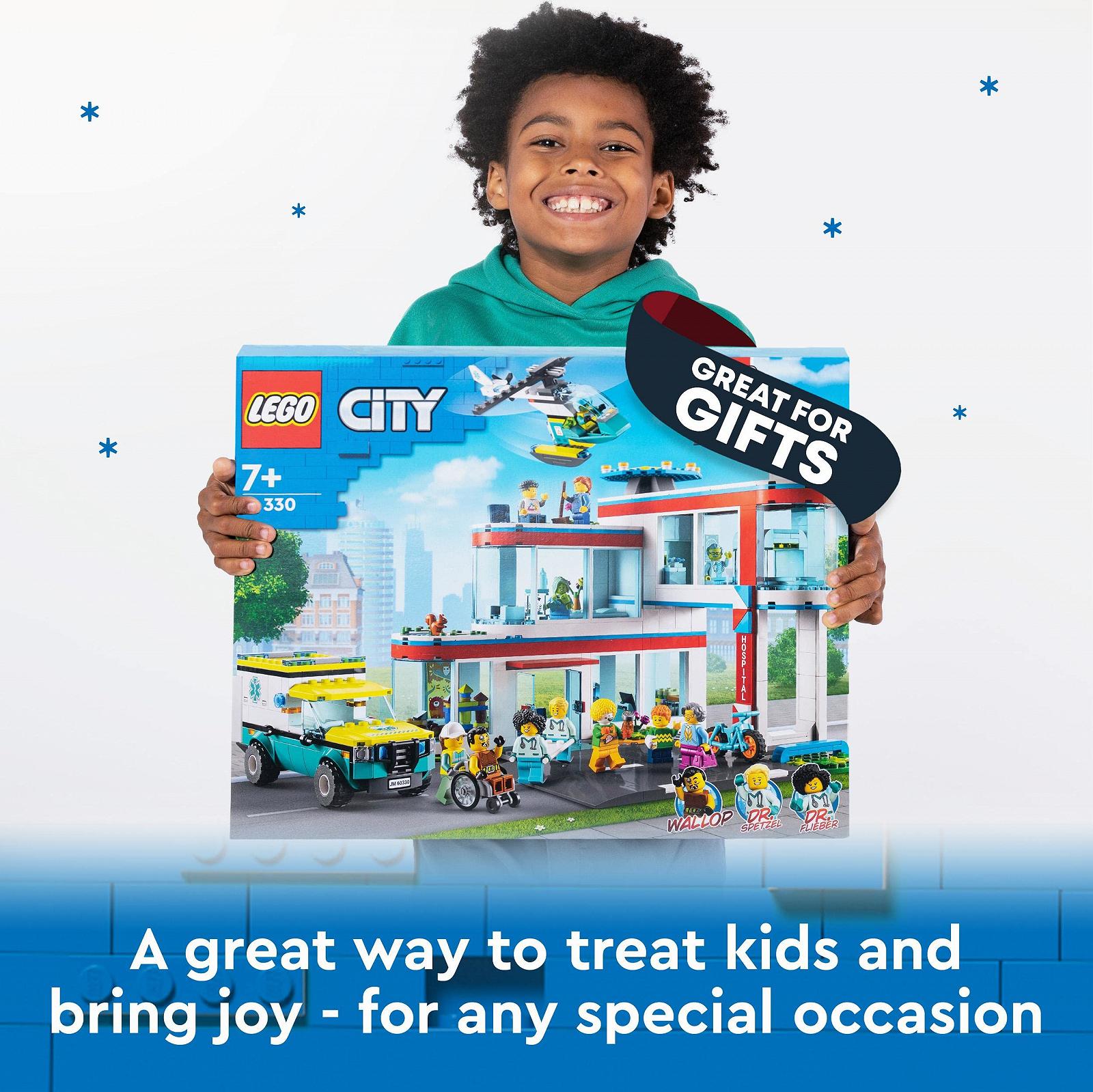 Конструктор Lego City Hospital 60330 з каретою швидкої допомоги, рятувальним вертольотом та 12 мініфігурками, фото №6