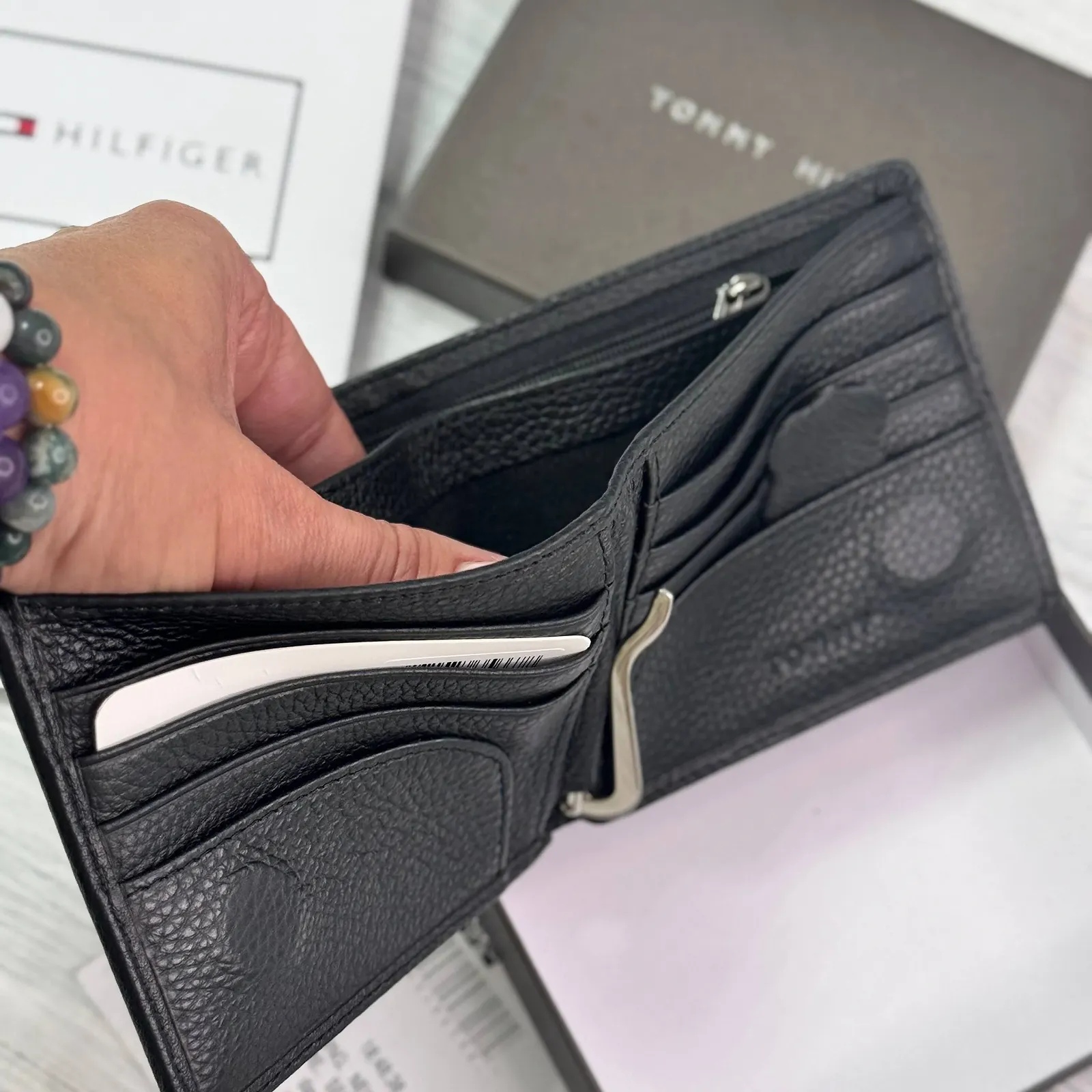 Чоловічий гаманець на магніті шкіряний брендовий Tommy Hilfiger у подарунковій упаковці, фото №3