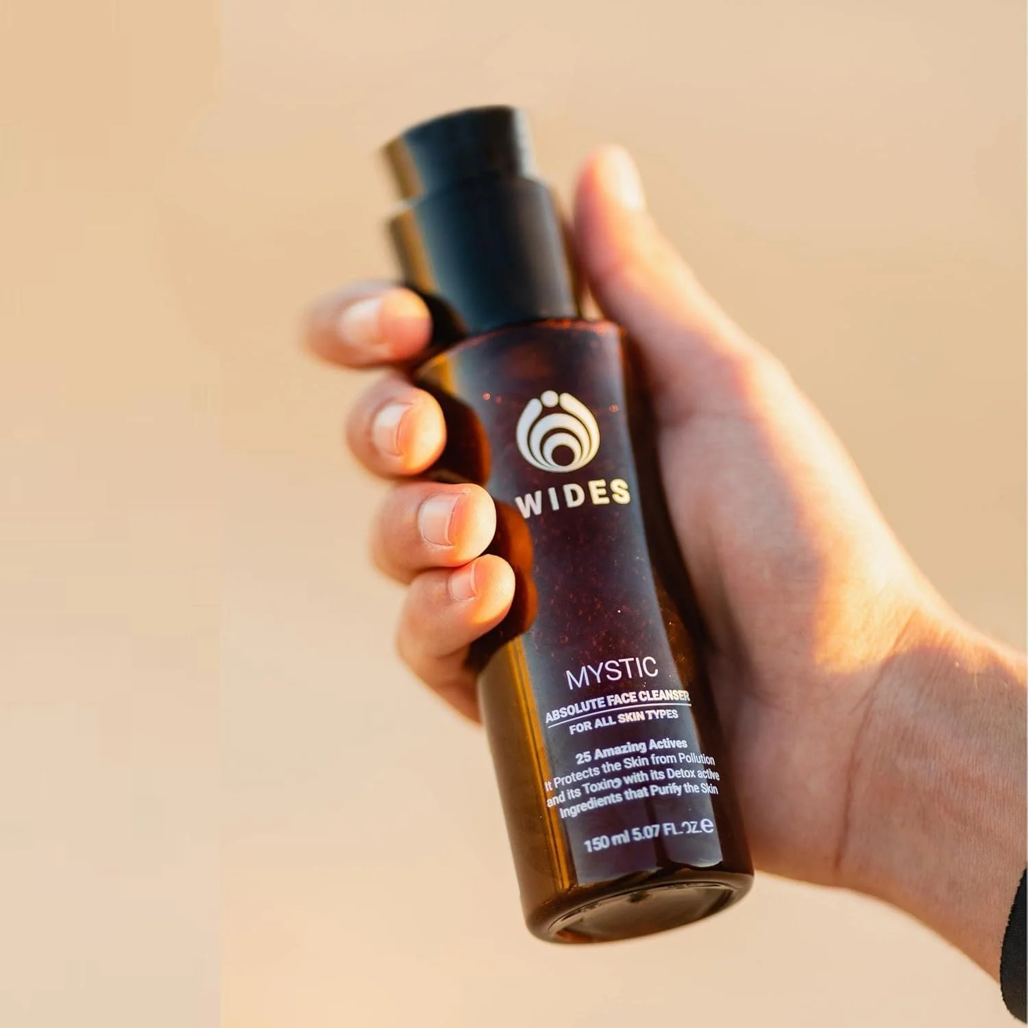 Очищающее средство для лица MYSTIC Daily для мужчин с салициловой кислотой, растительной гиалуроновой кислотой и чайным деревом для гладкой кожи без напряжения мягко удаляет загрязнения, грязь и жир, фото №4 Очищающее средство для лица MYSTIC Daily для мужчин с салициловой кислотой, растительной гиалуроновой кислотой и чайным деревом для гладкой кожи без напряжения мягко удаляет загрязнения, грязь и жир, фото №4