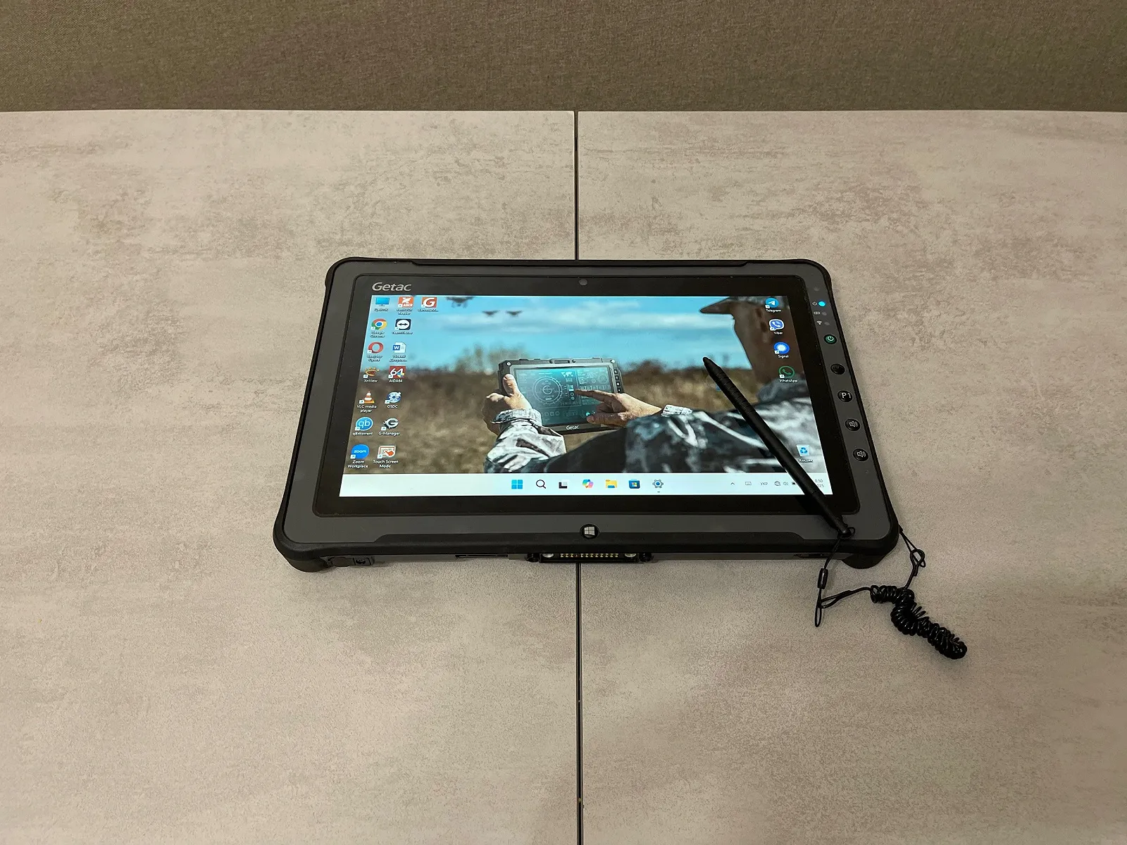 Защищенный планшет Getac F110 G4, 11.6" FHD, i5-7200U, 8GB, 256GB SSD, фото №1